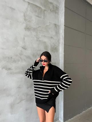 Diego Çizgili Yaka Detay Kazak - Siyah