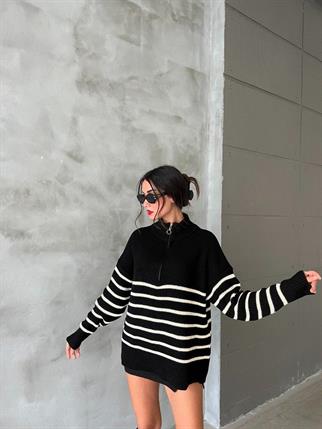 Diego Çizgili Yaka Detay Kazak - Siyah