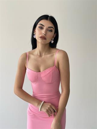 Dominic Eteği Büzgülü Pembe Elbise 