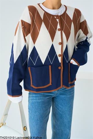 Düğmeli Baklava Desen Cep Detay Hırka