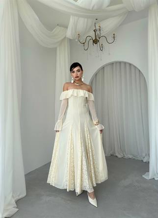 Ester Dantel Detaylı Straplez Elbise