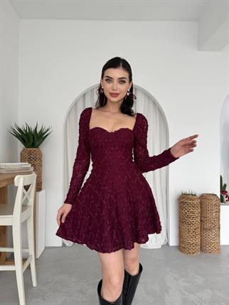 Filipina Tasarım Kalp Yaka Mini Tasarım Elbise