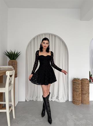 Filipina Tasarım Kalp Yaka Mini Tasarım Elbise