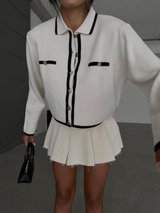 Herly Beyaz Hırka Düğme Detay