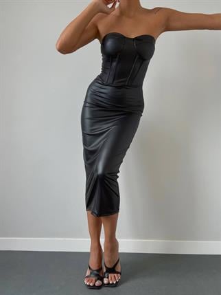 İTHAL LİKRALI DERİ GÖĞÜS GLOPLU MİDİ BOY ELBİSE 