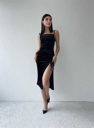 Kadife Yırtmaçlı Elbise 