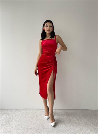 Kadife Yırtmaçlı Elbise 