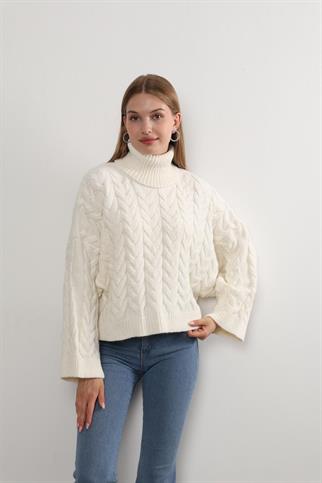 Kadın İşleme Detay Boğazlı Triko Kazak