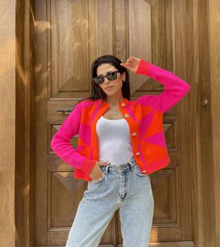 Kadın Pembe Turuncu Desen Taş Düğmeli Triko Hırka