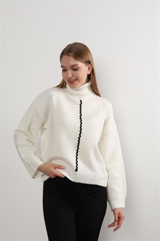 Kadın Siyah Şerit Detay Boğazlı Triko Kazak