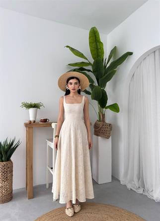 Keten İşlemeli Kalın Askılı Uzun Elbise