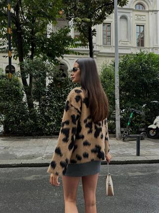 Leopar Boğazlı Kazak