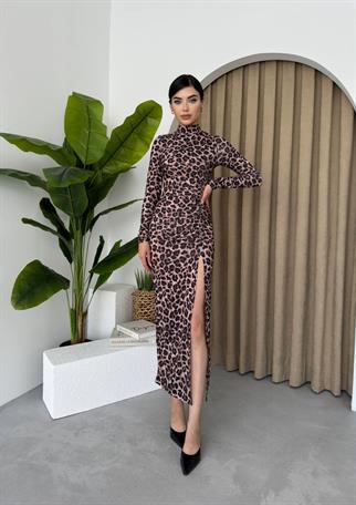 Leopar Yırtmaçlı Balıkçı Yaka Elbise