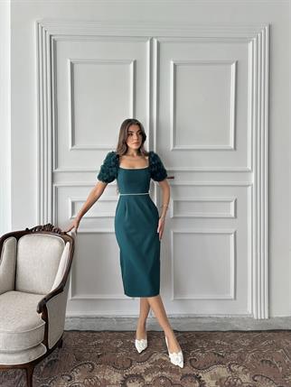 Lisa İnci Detay Midi Elbise