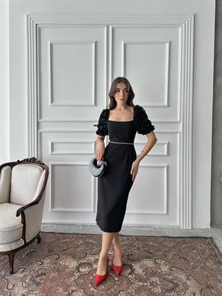 Lisa İnci Detay Midi Elbise