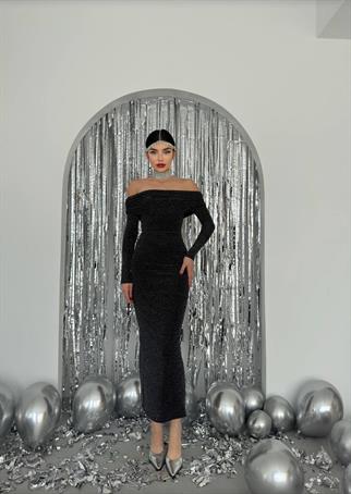 Madonna Yaka Simli Uzun Elbise