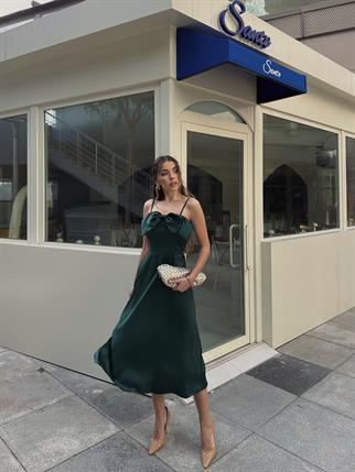 Minel Kurdele Detay Askılı Midi Atlas Elbise