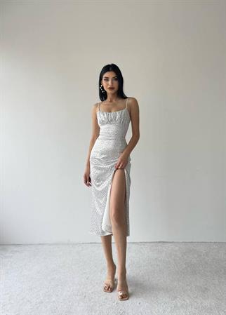 Nokta Desen Saten Yırtmaçlı Elbise - Beyaz