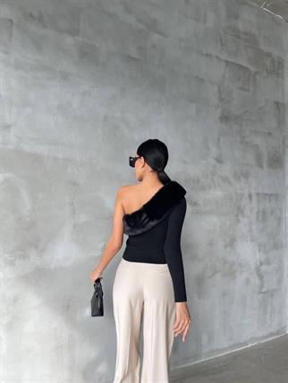 Siera Tek Kollu Tüylü Triko Siyah Body