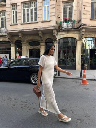 Uzun Astarlı Triko Elbise