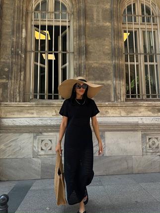 Uzun Astarlı Triko Elbise