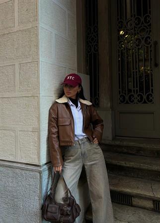 Yaka Peluş Detay Deri Ceket