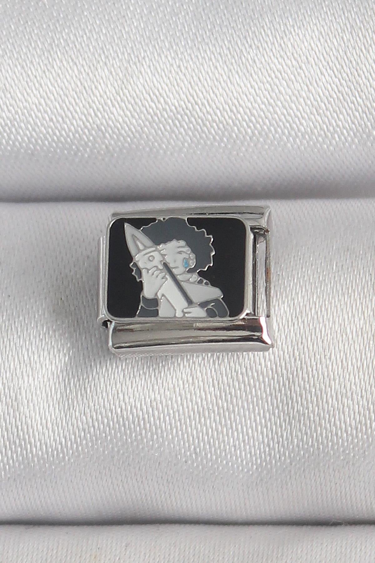 316L Çelik Gümüş Renk Siyah İşlemeli Portre Model Nomination Charm