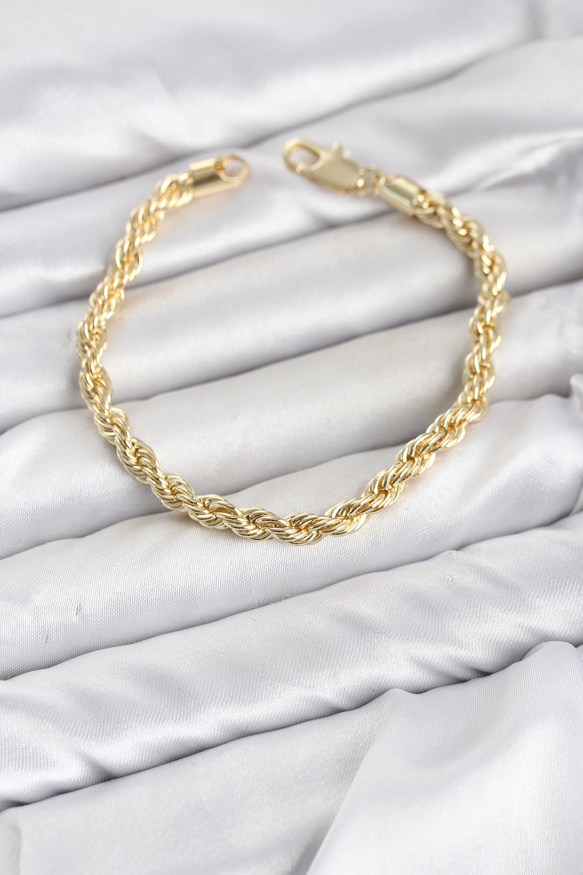 CM Burgu Model Gold Renk Pirinç Kadın Bileklik