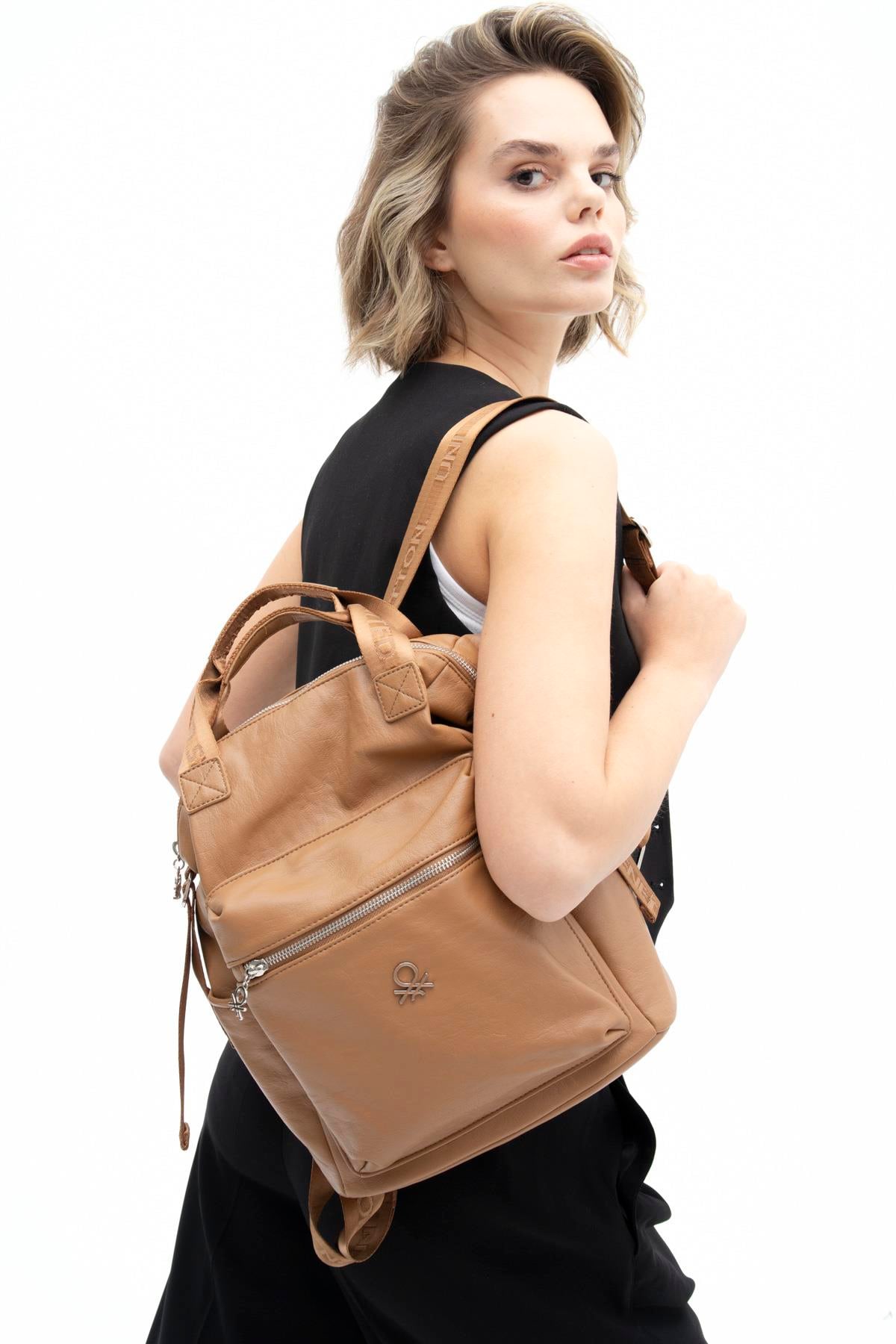 Benetton BNT1227 Kadın Sırt Çantası Camel