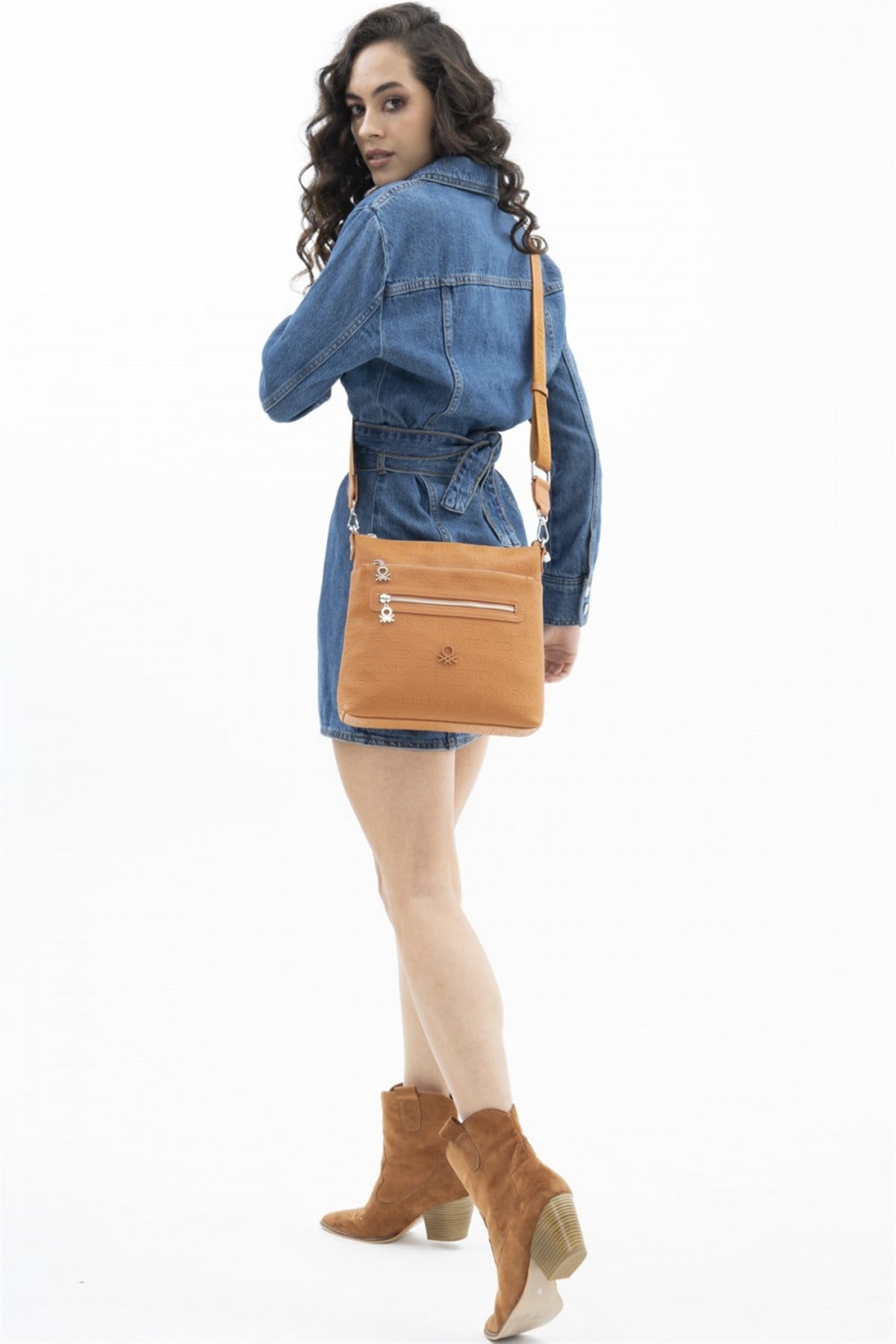 benetton-capraz-canta-bnt-633-camel-6492-4.jpg