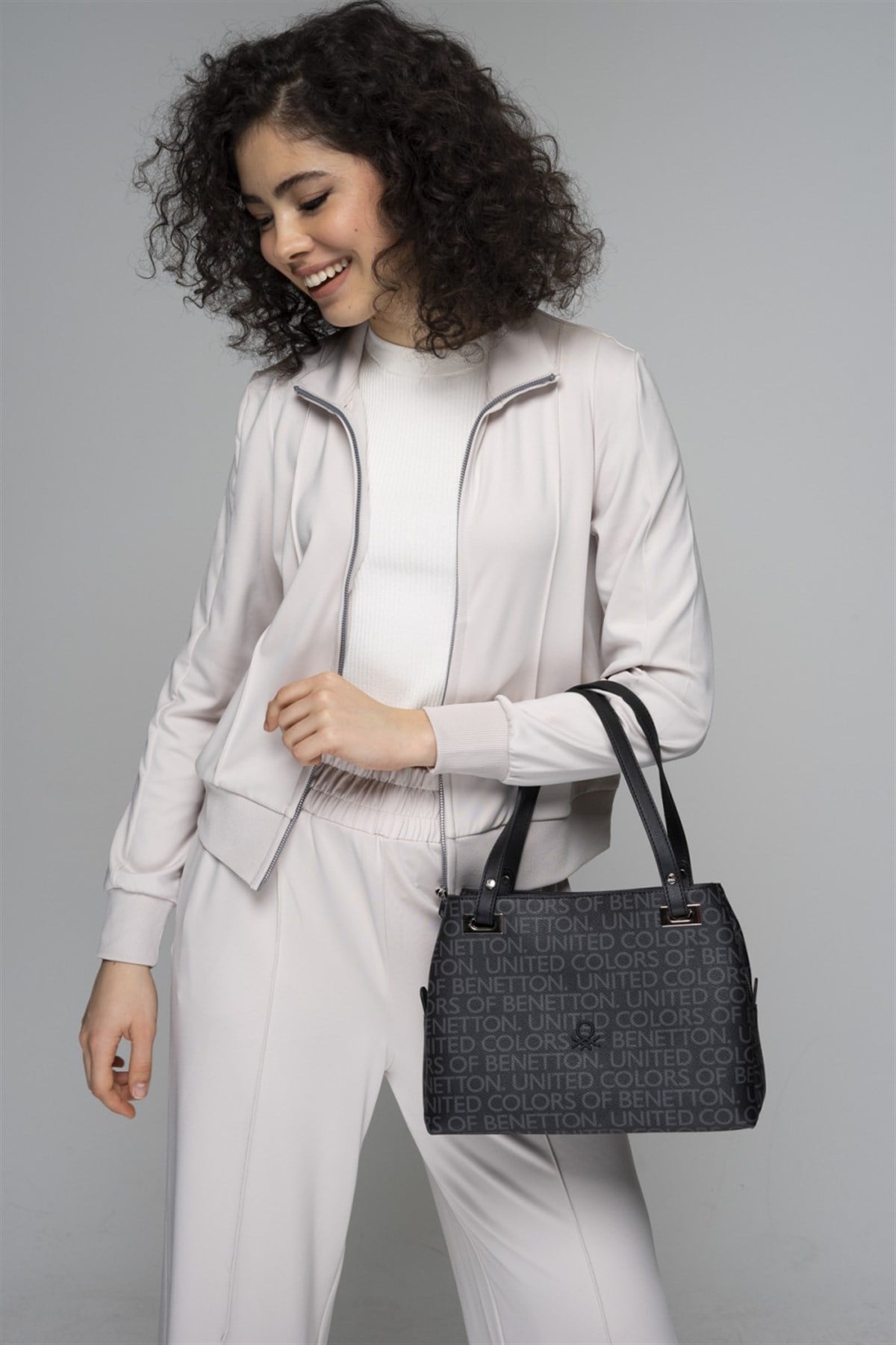 benetton-el-ve-omuz-cantasi-bnt-782-si-122c8-.jpg