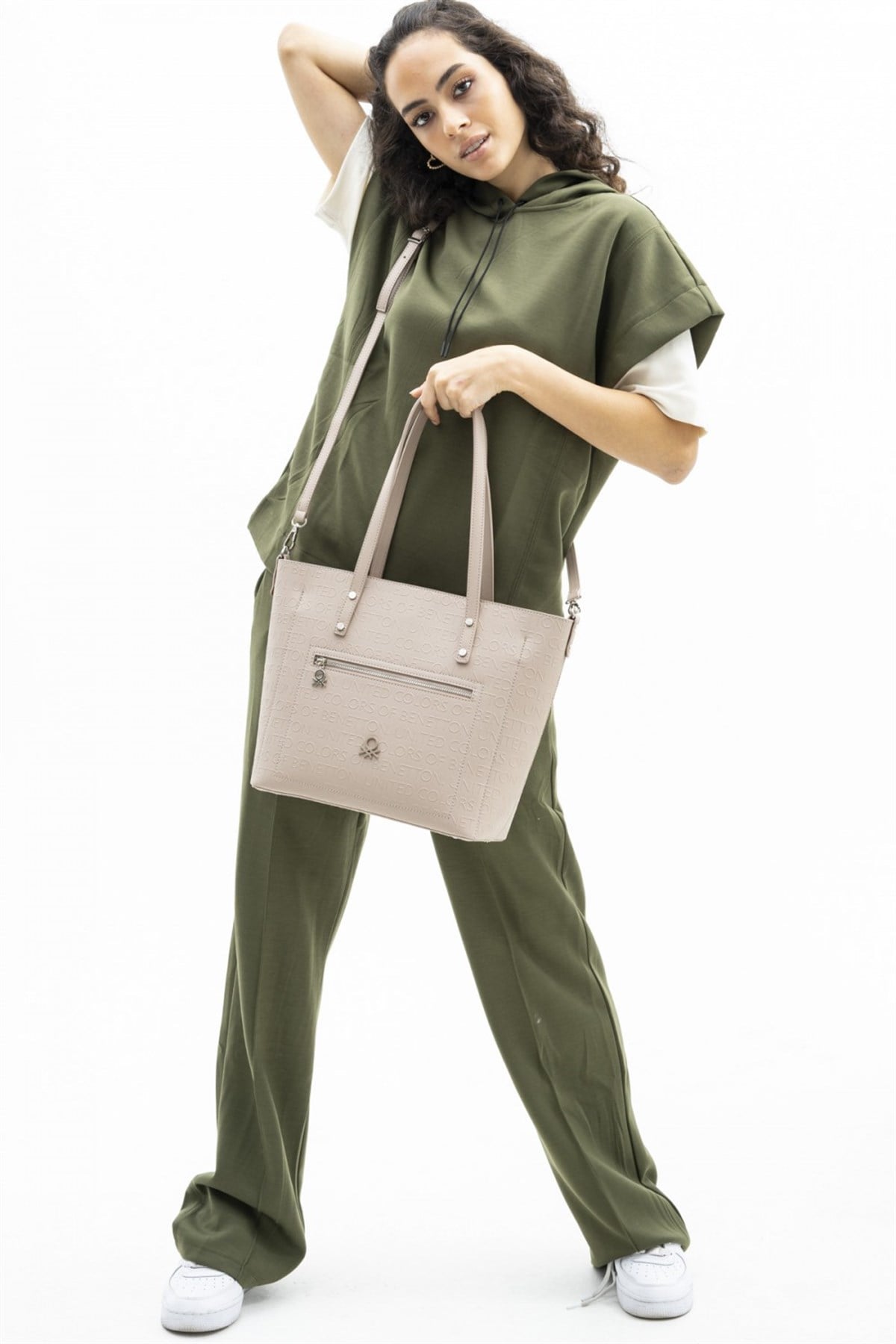 benetton-omuz-cantasi-bnt-604-kum-ea8630.jpg