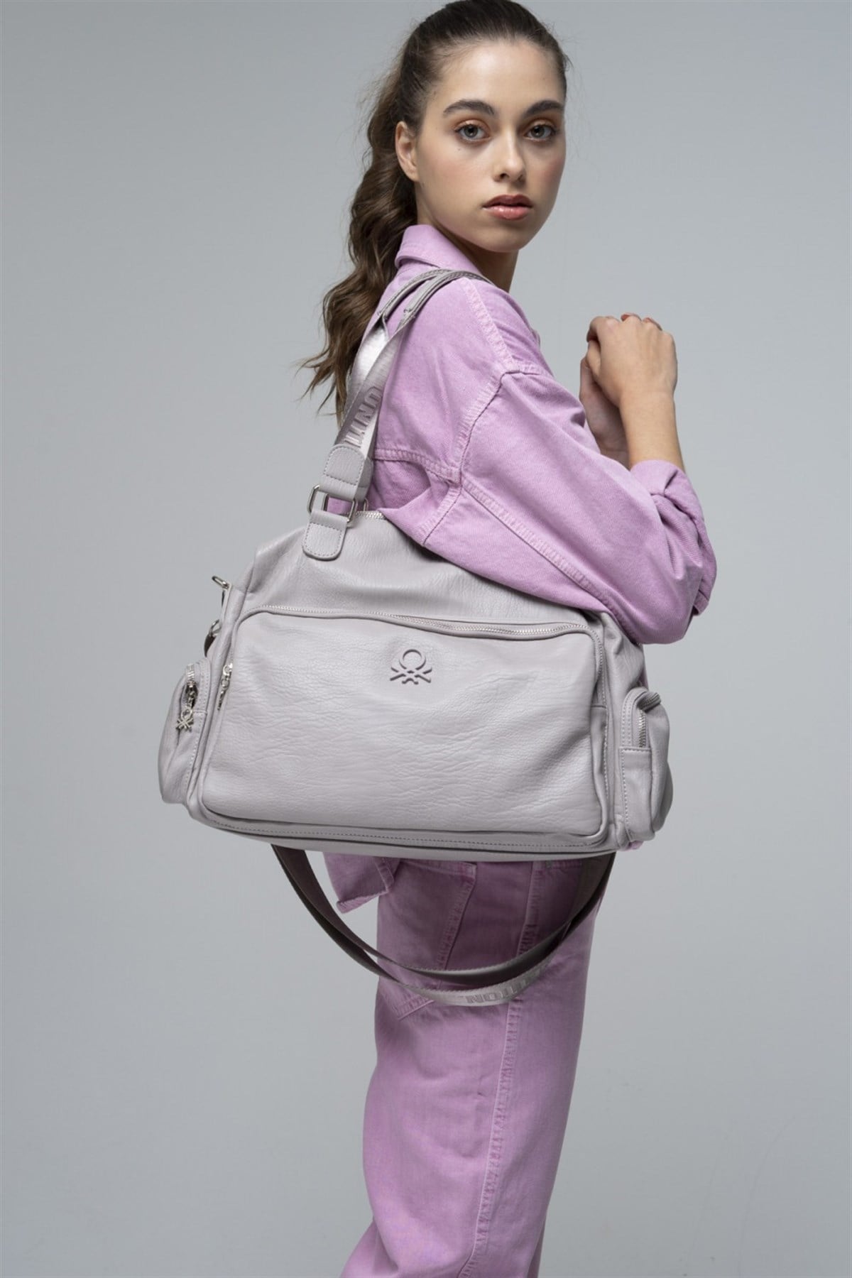 benetton-omuz-cantasi-bnt-701-gri-53848-.jpg