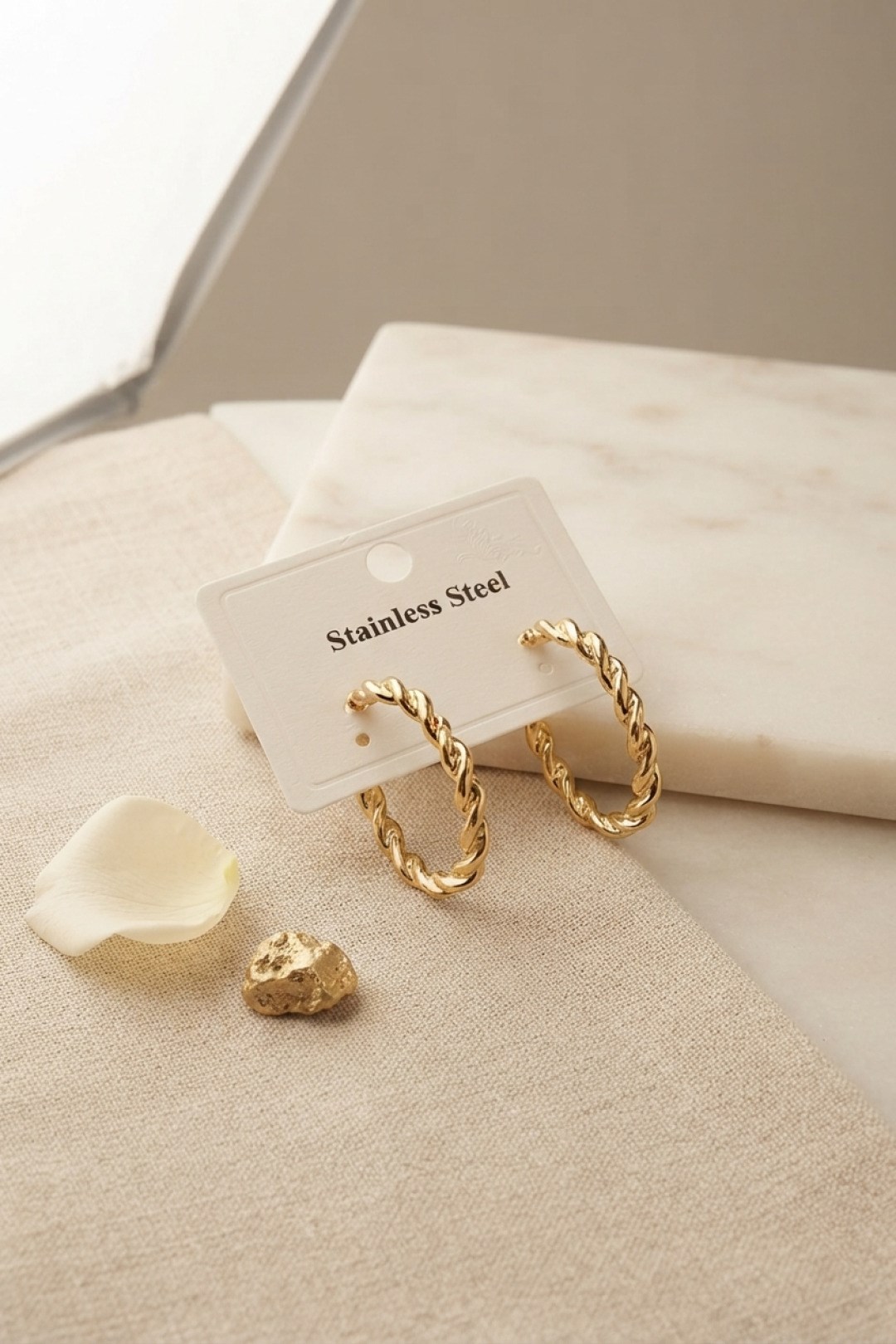 316L Çelik Gold Renk Kıvrımlı Halka Tasarım Model Küpe
