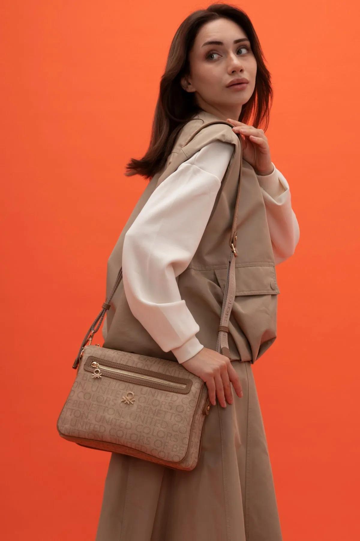 Benetton bnt1377 Kadın Çapraz Çanta Camel