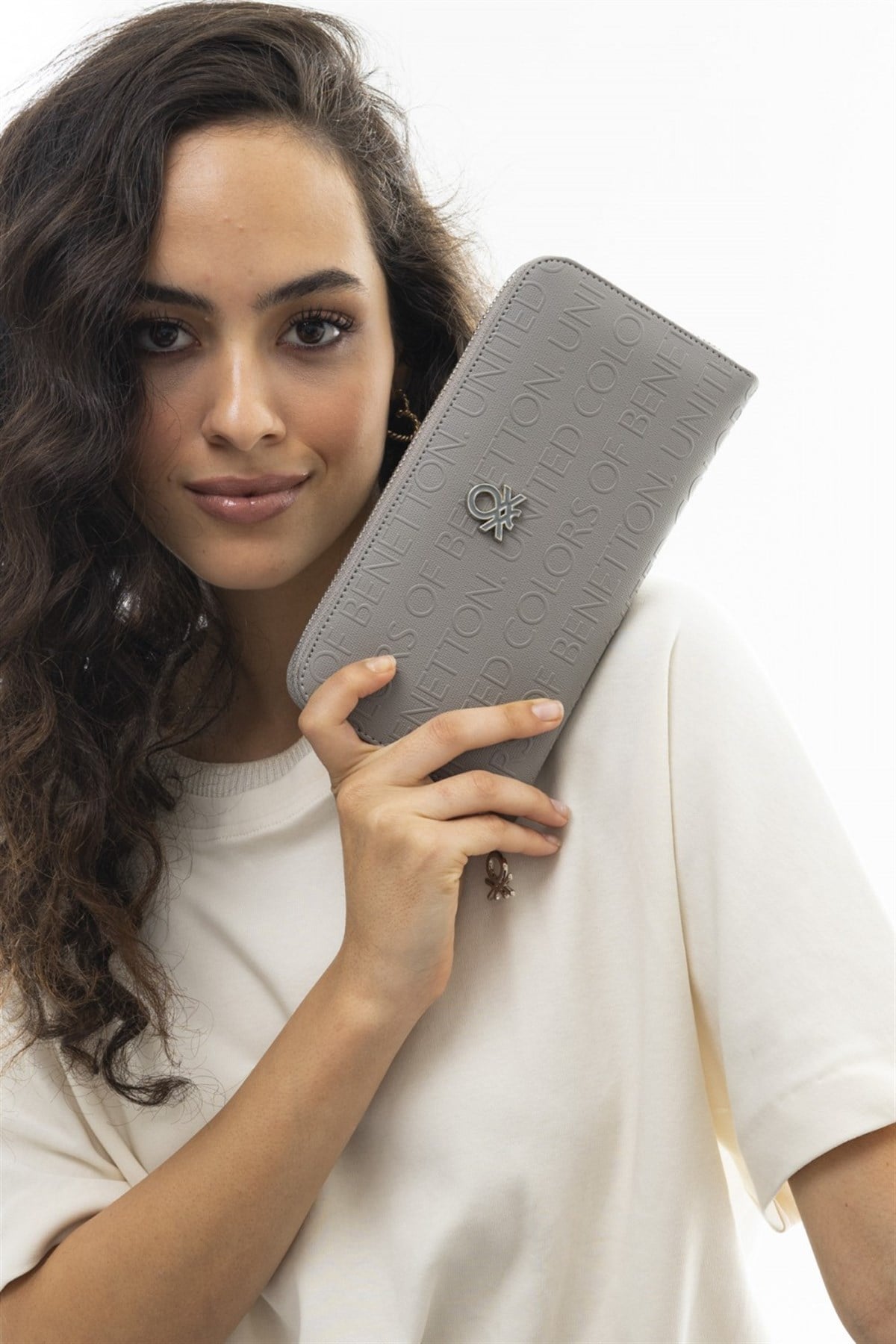 benetton-cuzdan-bnt-562-tas-f5-7c5.jpg