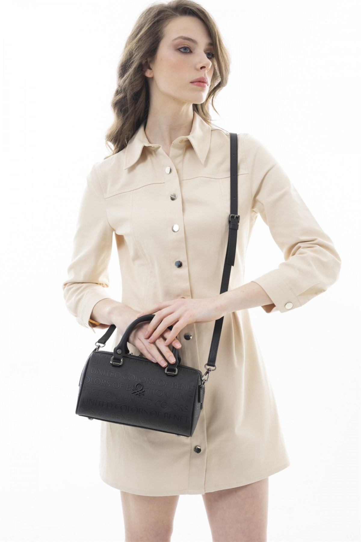 benetton-el-cantasi-bnt-786-siyah-841e2c.jpg