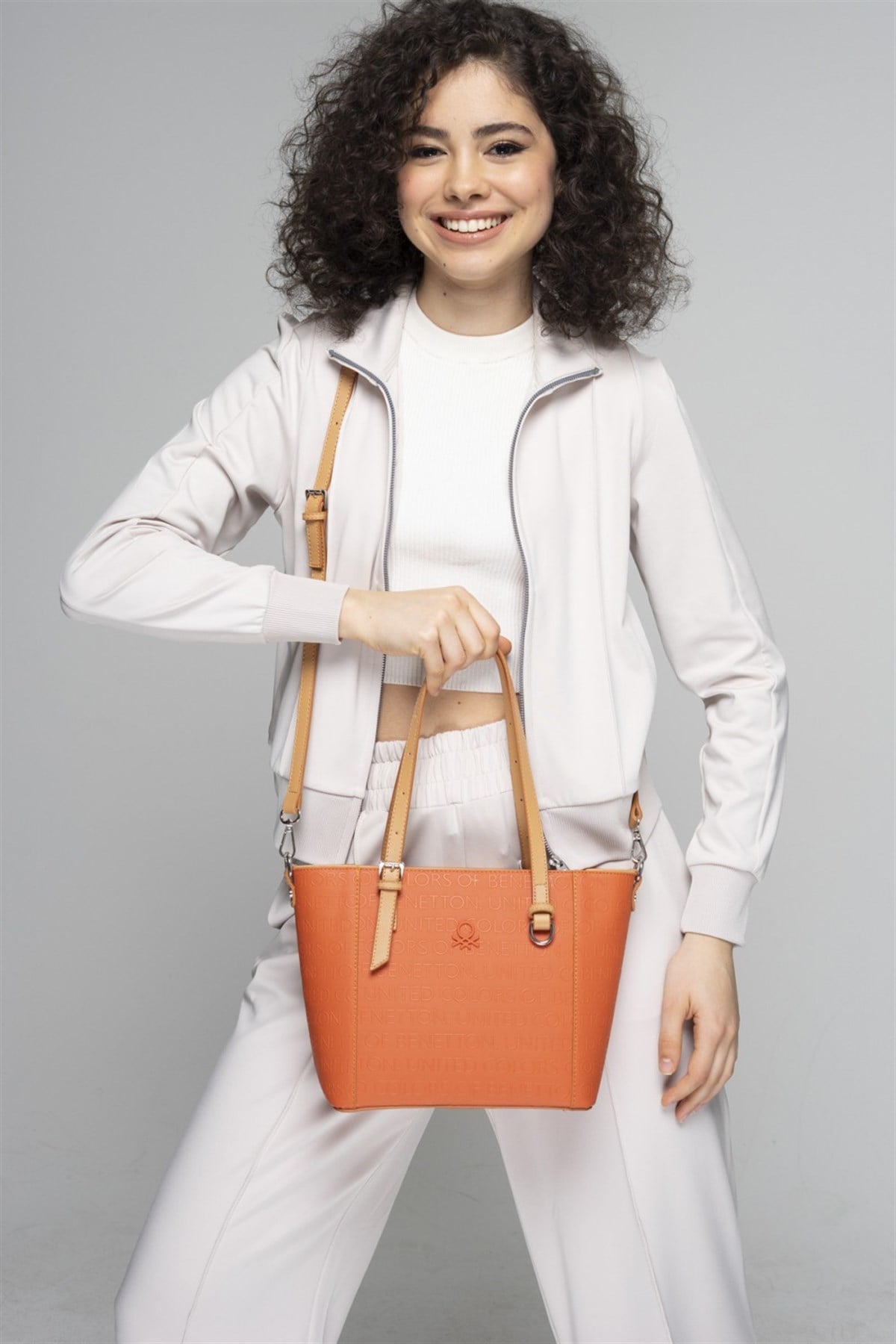 benetton-el-ve-omuz-cantasi-bnt-627-tu-aeeded.jpg