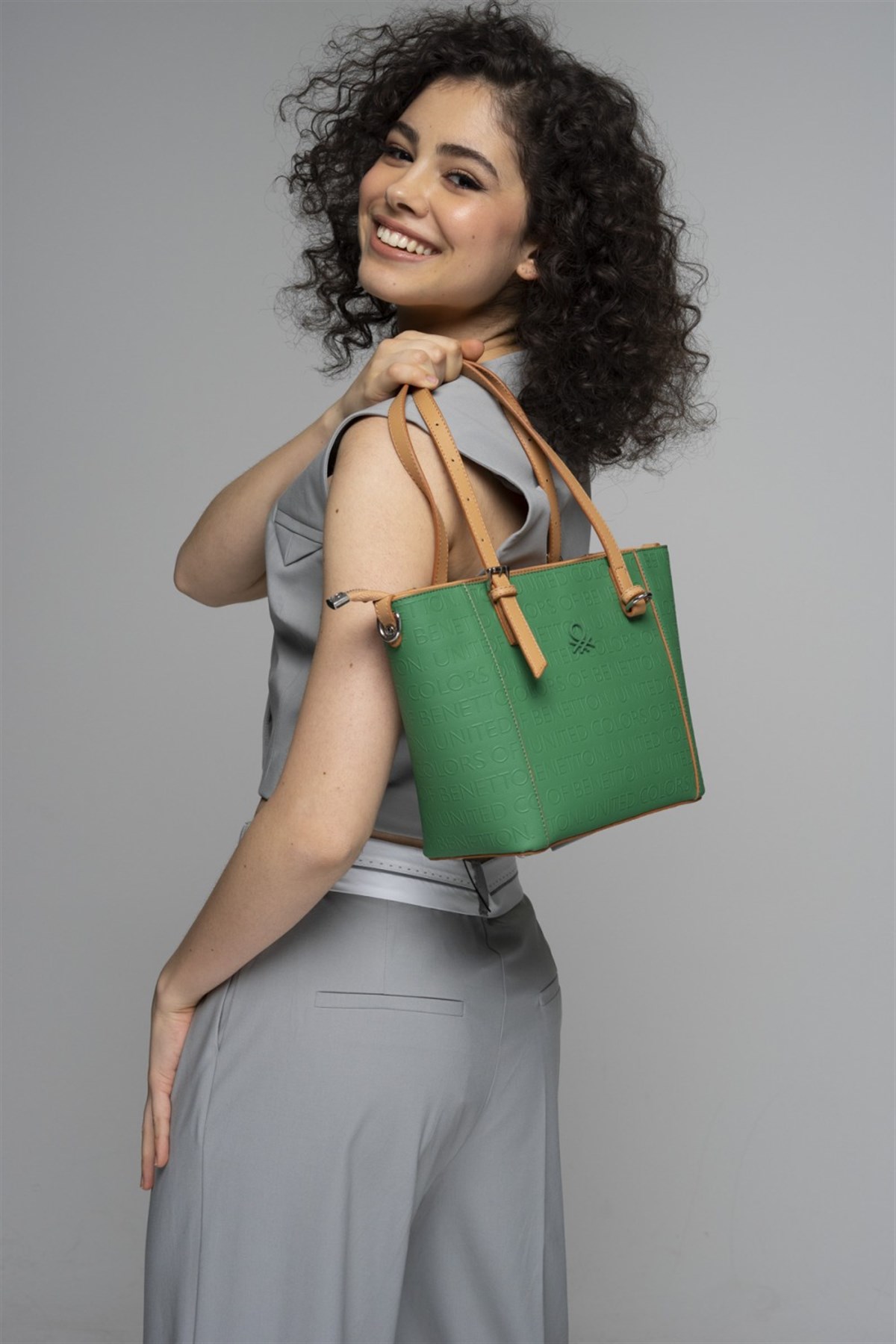 benetton-el-ve-omuz-cantasi-bnt-627-ye-e33a-6.jpg