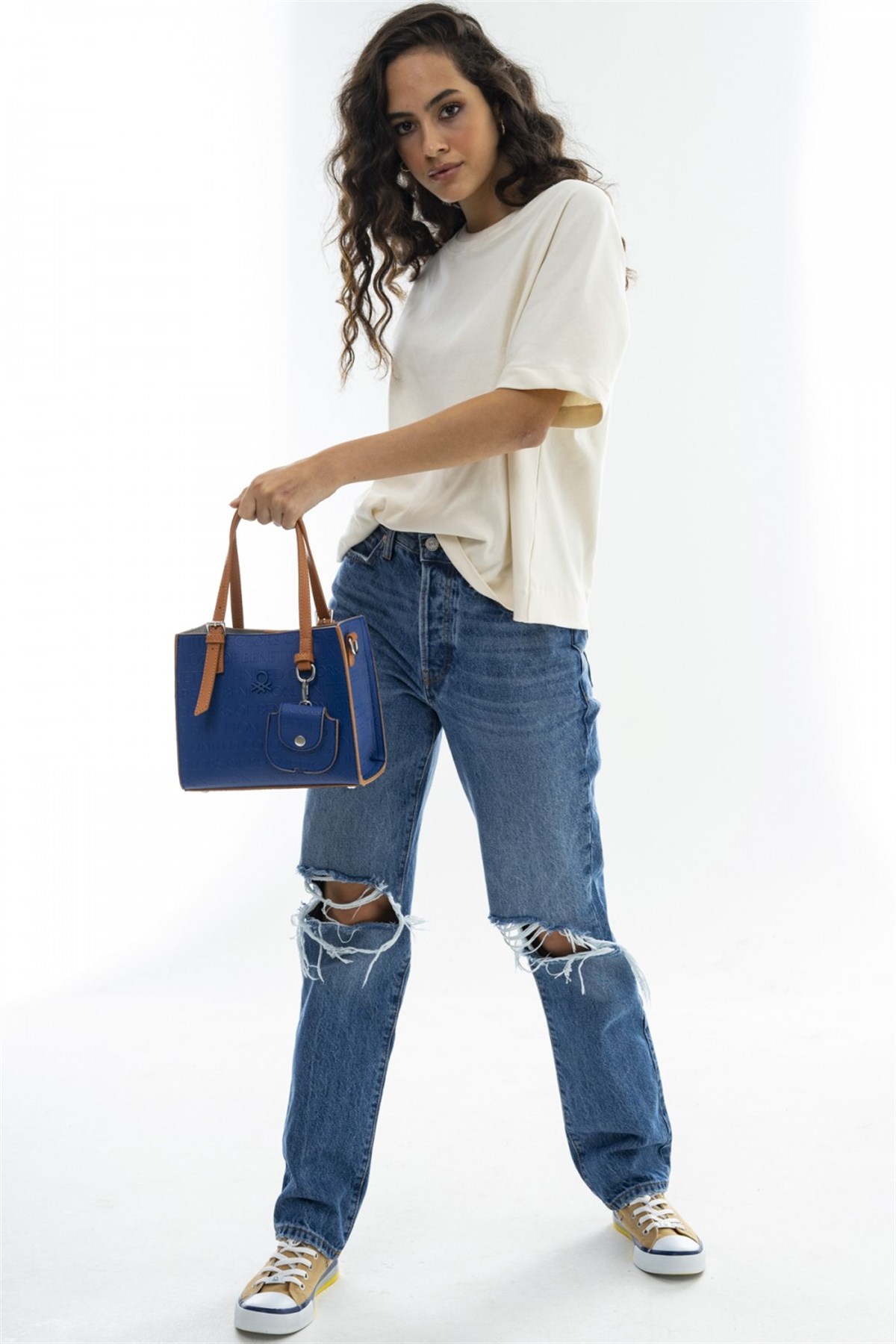 benetton-el-ve-omuz-cantasi-bnt-629-sa-b97-18.jpg