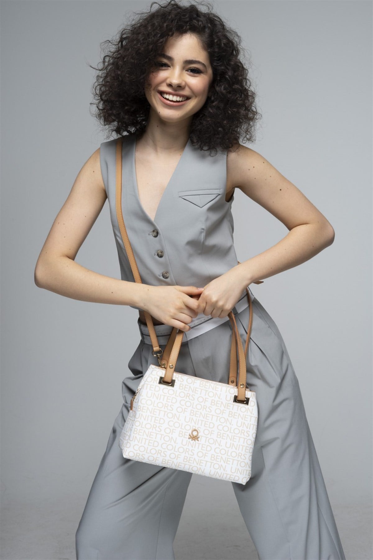 benetton-el-ve-omuz-cantasi-bnt-782-be-ef-936.jpg