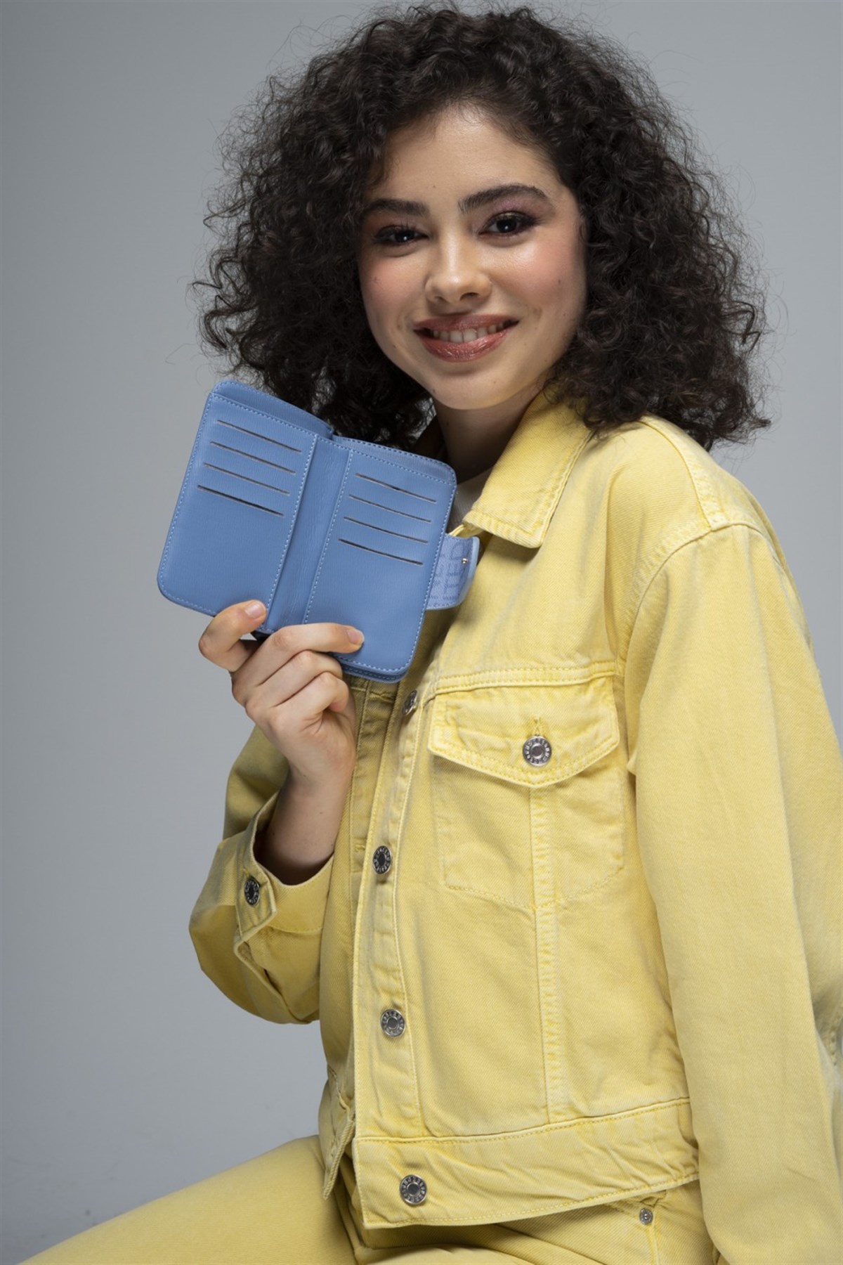 benetton-kadin-cuzdan-bnt-742-mavi-1d5d89.jpg