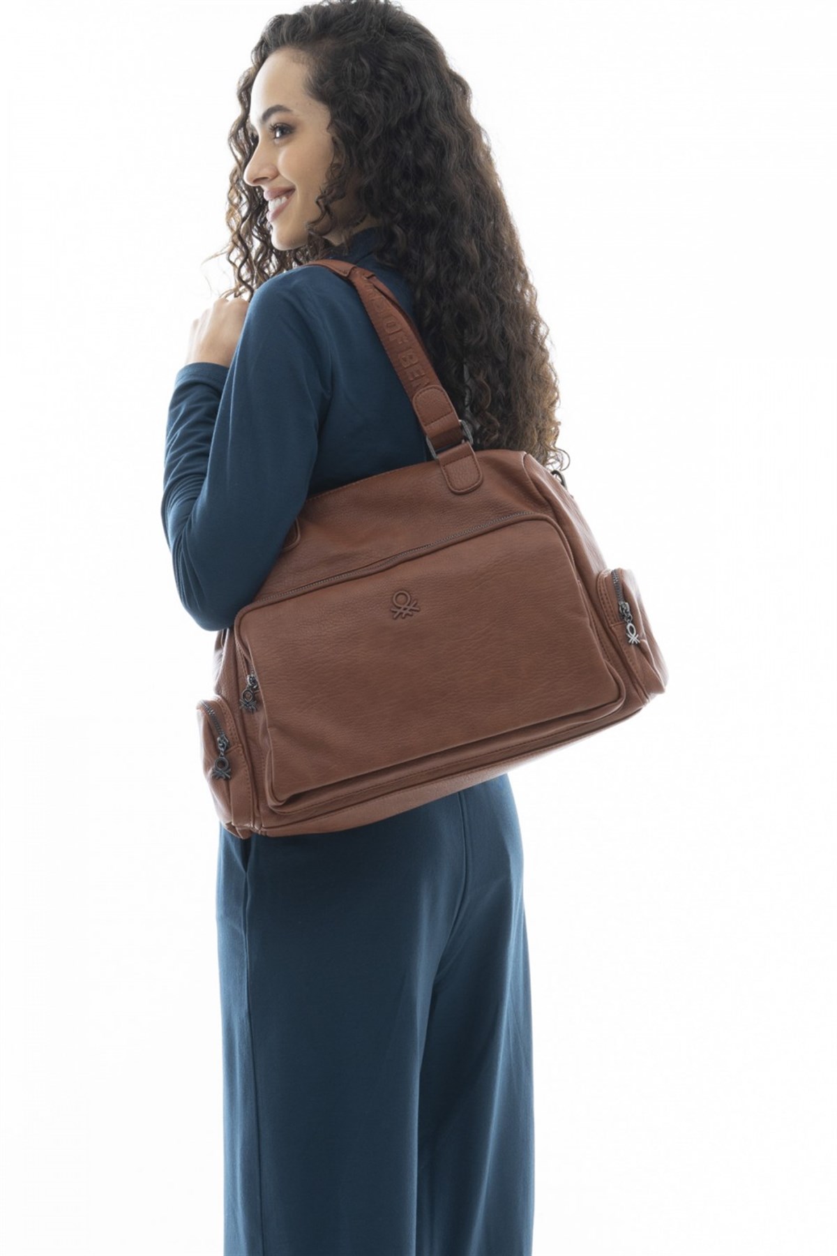 benetton-omuz-cantasi-bnt-518-taba-1-628b.jpg