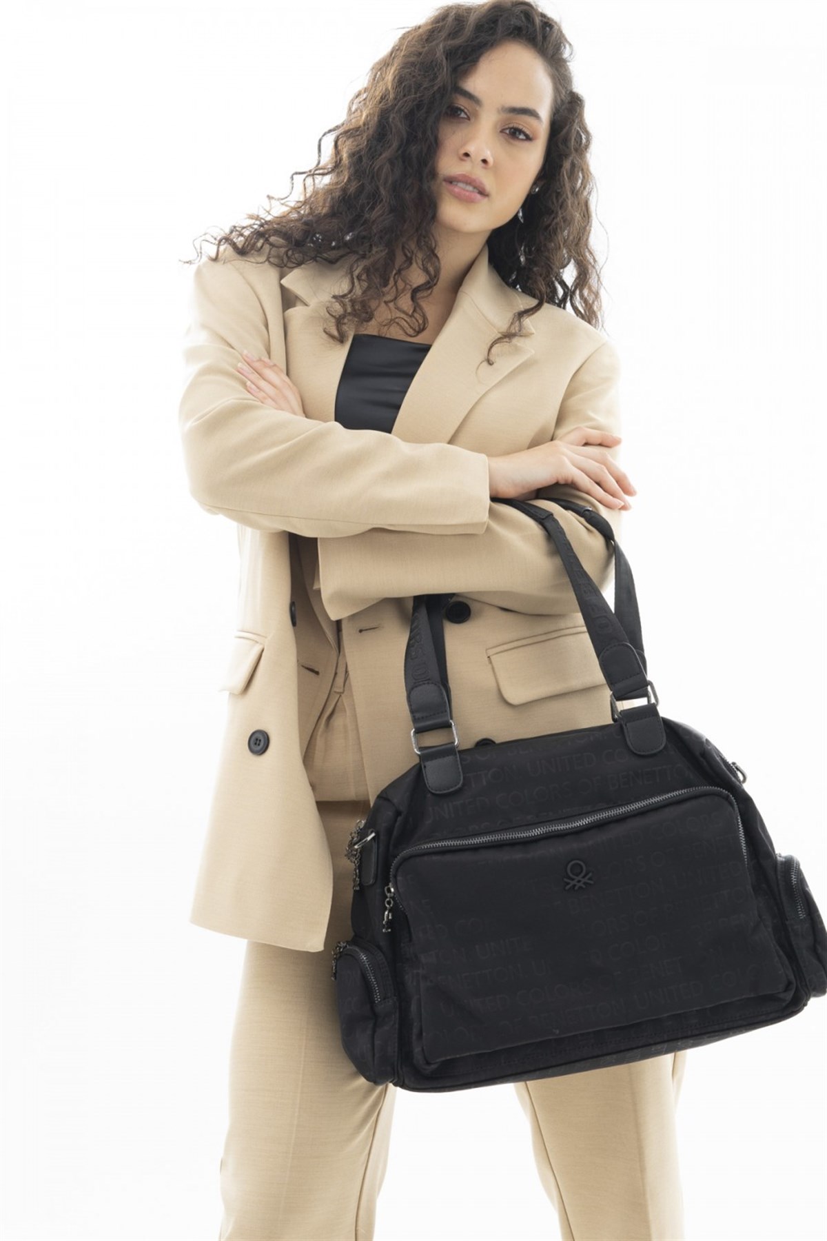 benetton-omuz-cantasi-bnt-528-siyah-d4f4fd.jpg