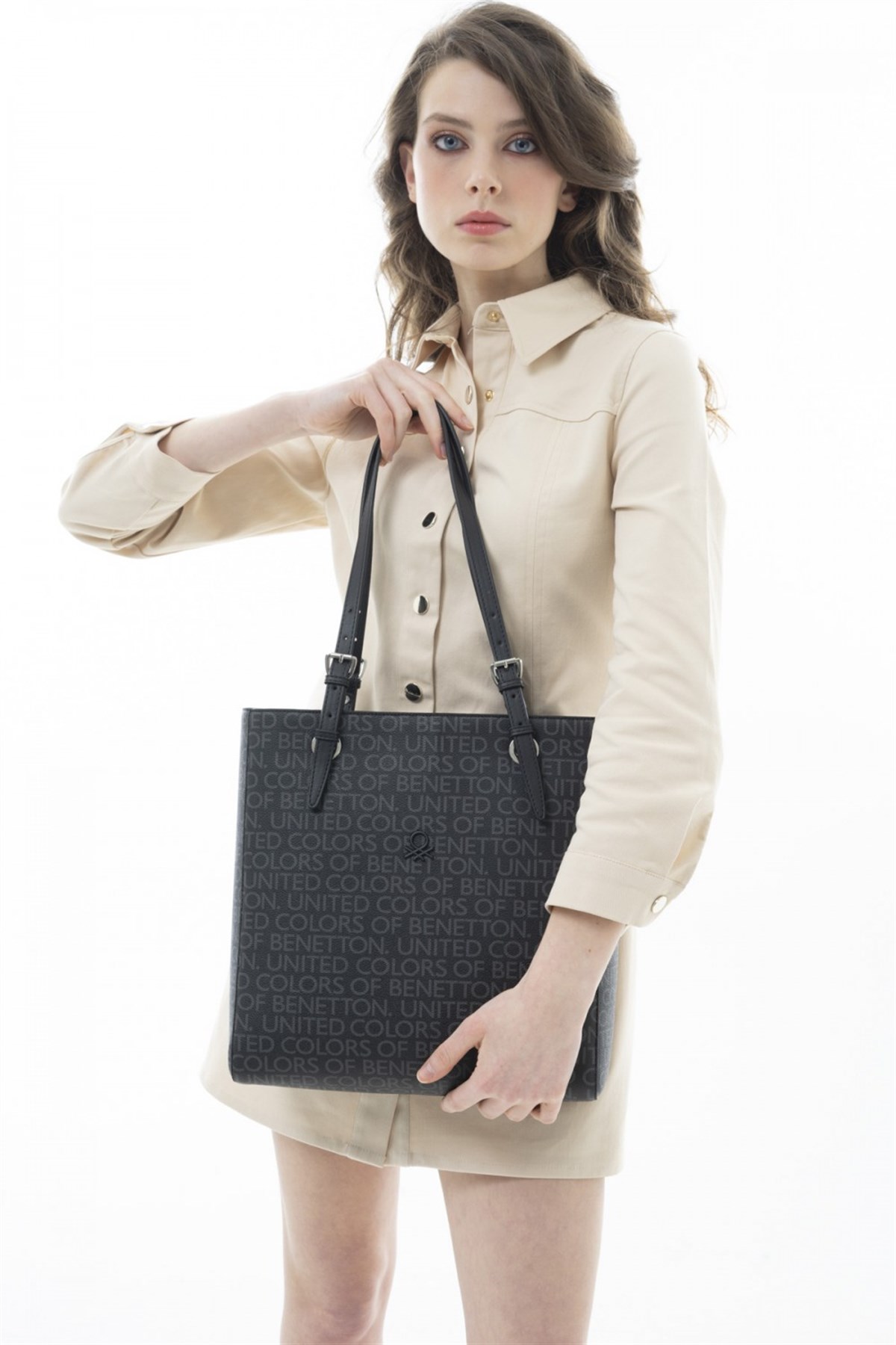 benetton-omuz-cantasi-bnt-781-siyah-ba7-47.jpg