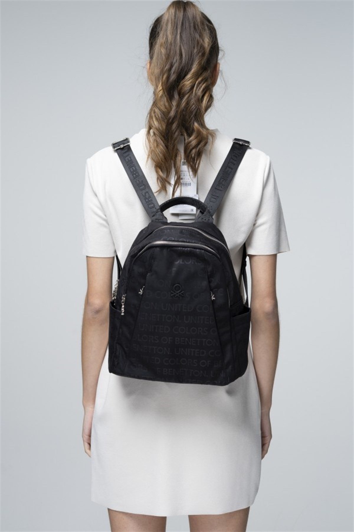 benetton-sirt-cantasi-bnt-711-siyah-4-bdb2.jpg