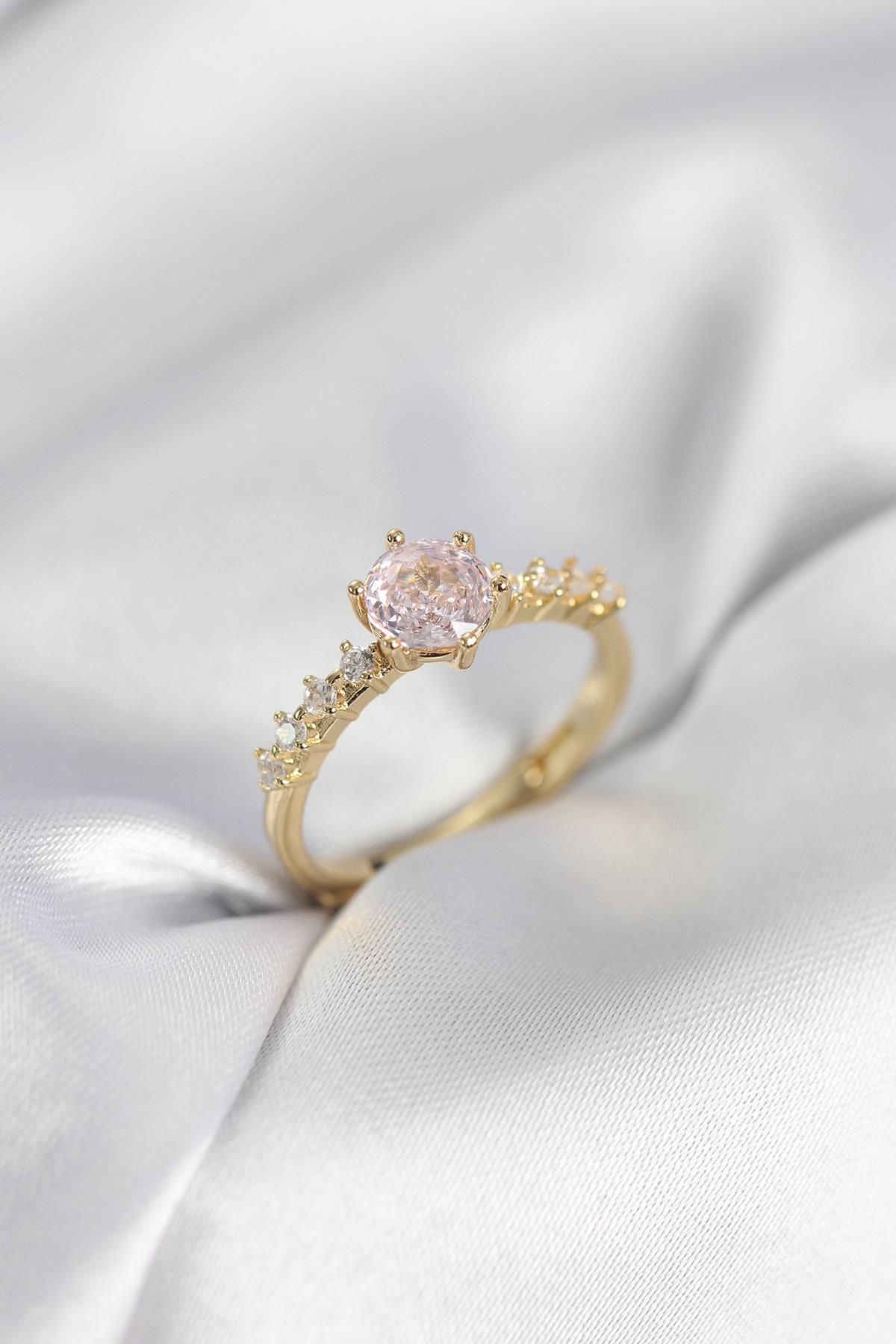 Gold Renk Pembe Tek Taş Model Zirkon Taşlı Kadın Yüzük