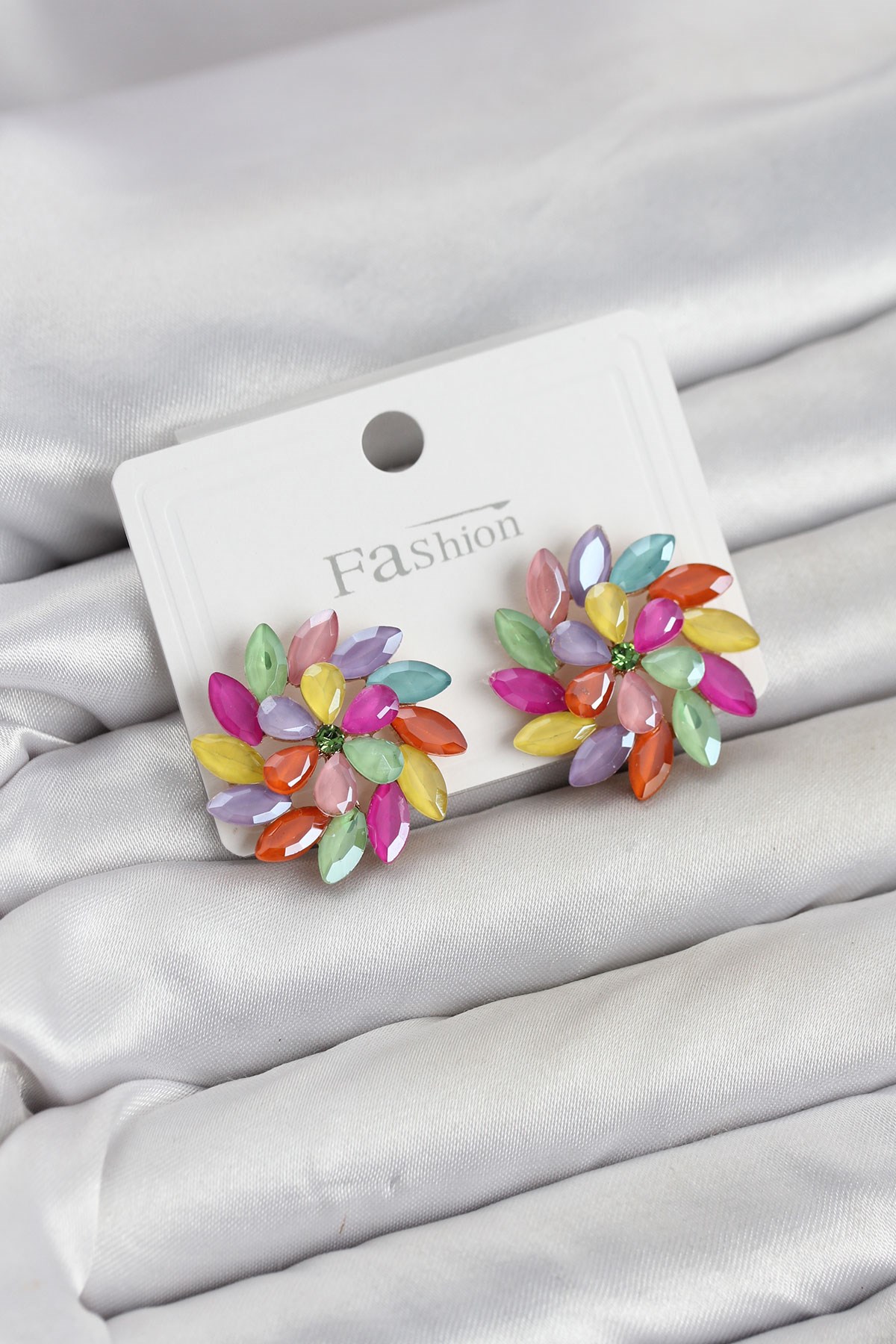 Karışık Renk Kristal Taşlı Çiçek Model Kadın Küpe