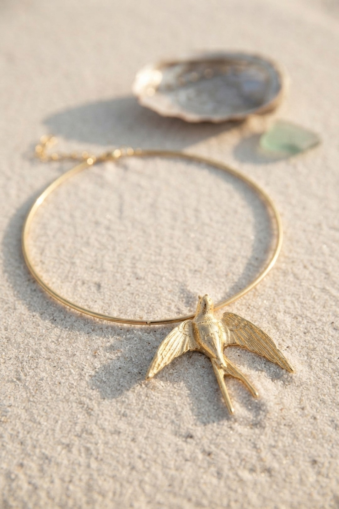 Kırlangıç Model Gold Renk Choker Kadın Kolye