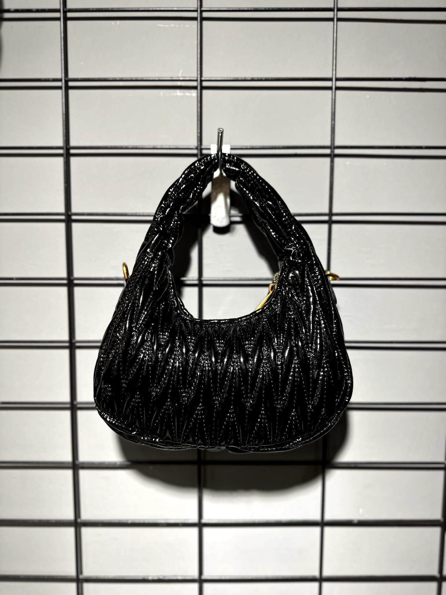 Matthew Cox byn1093 Kadın El ve Omuz Çantası Rugan Siyah